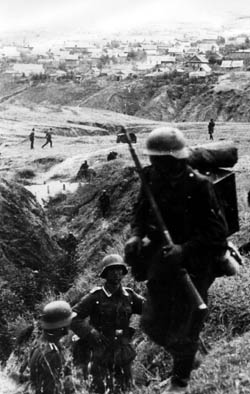 Штурмовая группа врага на подступах к Сталинграду